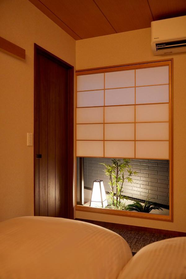 古今 天下茶屋 With A Private Parking Lot And A Half Open-Air Bath And Direct To Kix Villa Osaka Eksteriør billede