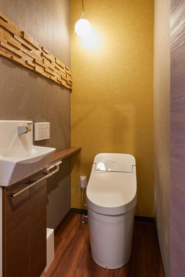 古今 天下茶屋 With A Private Parking Lot And A Half Open-Air Bath And Direct To Kix Villa Osaka Eksteriør billede