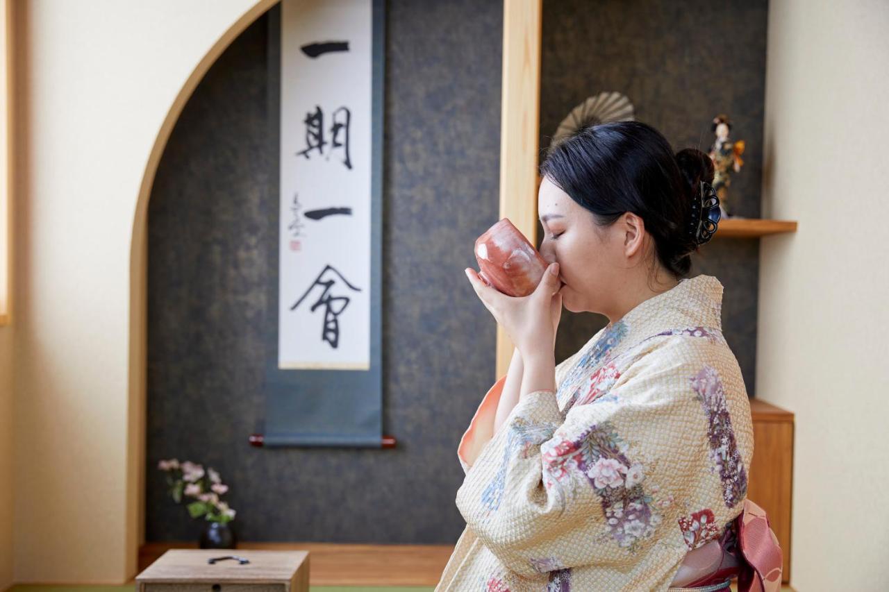 古今 天下茶屋 With A Private Parking Lot And A Half Open-Air Bath And Direct To Kix Villa Osaka Eksteriør billede