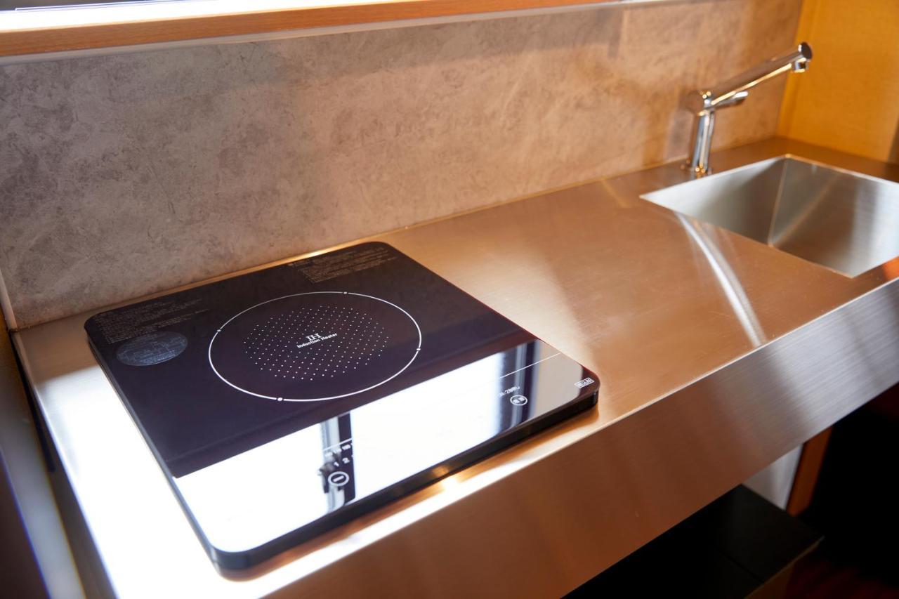 古今 天下茶屋 With A Private Parking Lot And A Half Open-Air Bath And Direct To Kix Villa Osaka Eksteriør billede